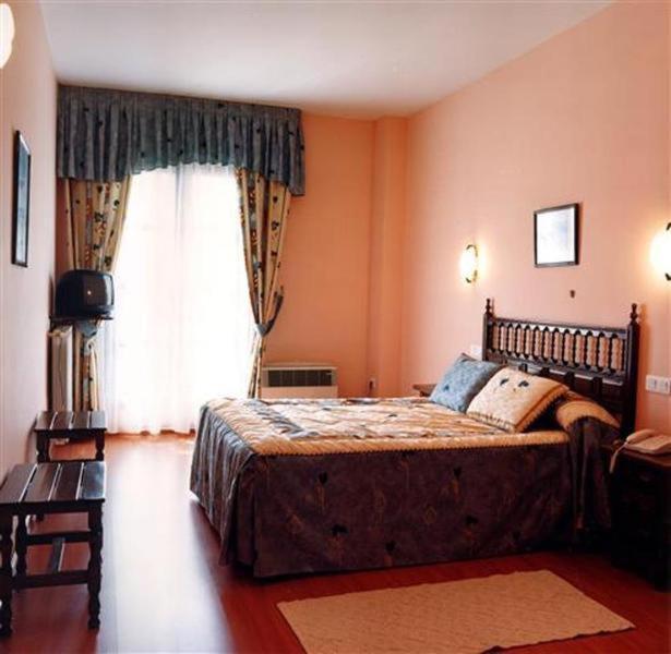 Hotel Casa Aurelia Villaralbo Стая снимка